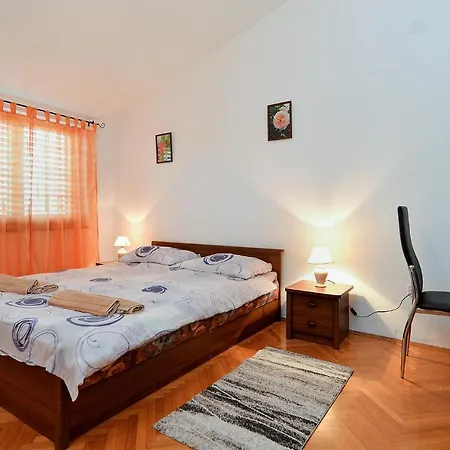 Klaudija 1629 Apartman *